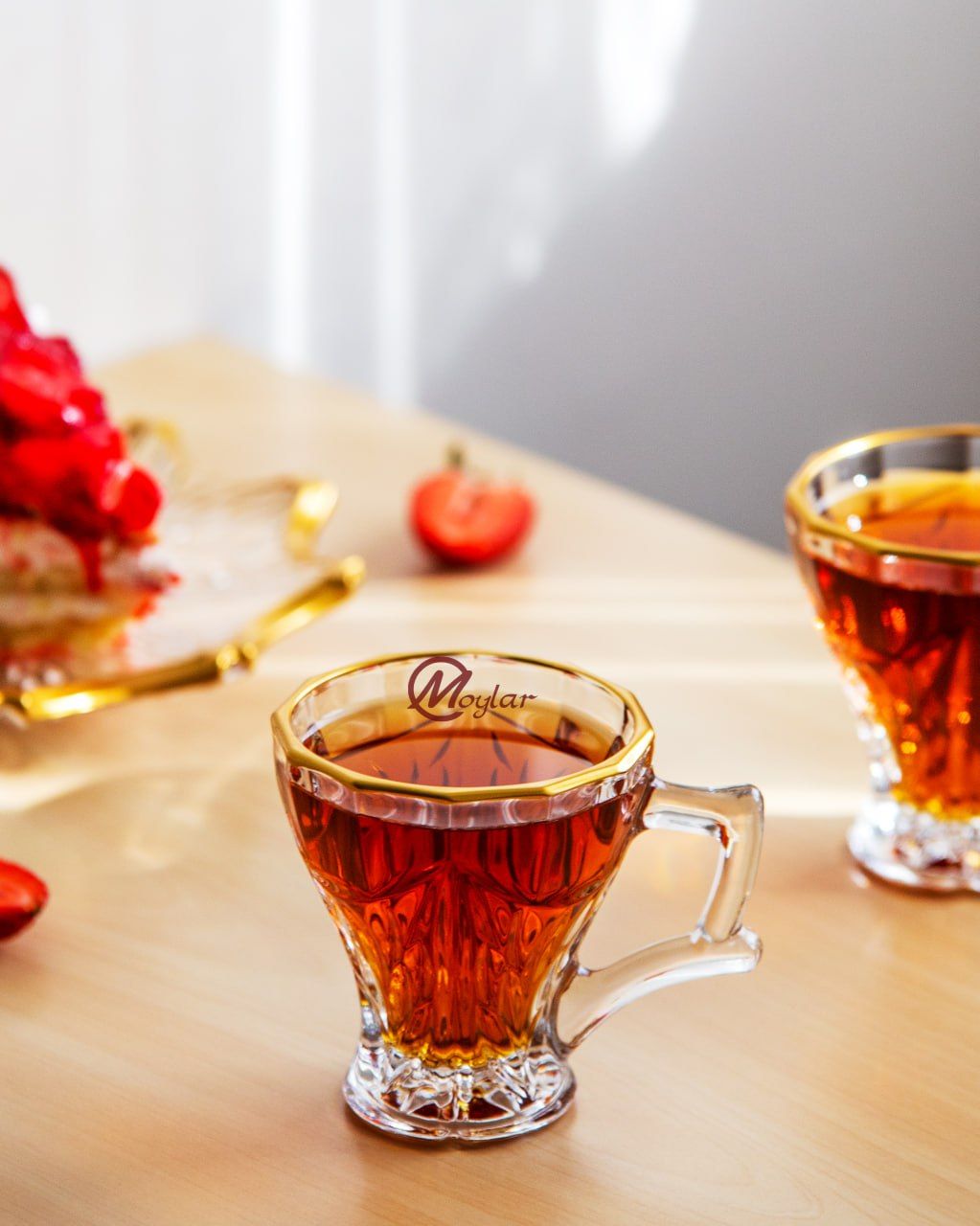 IMG_20240427_103823_038 فنجان چای خوری بلور لب طلا مویلار مدل امپریال - تصویر 1